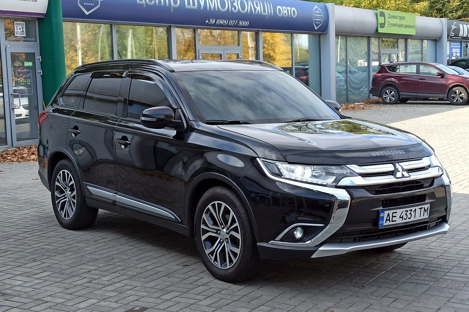 Продам Mitsubishi Outlander SEL 2016 года в Днепре