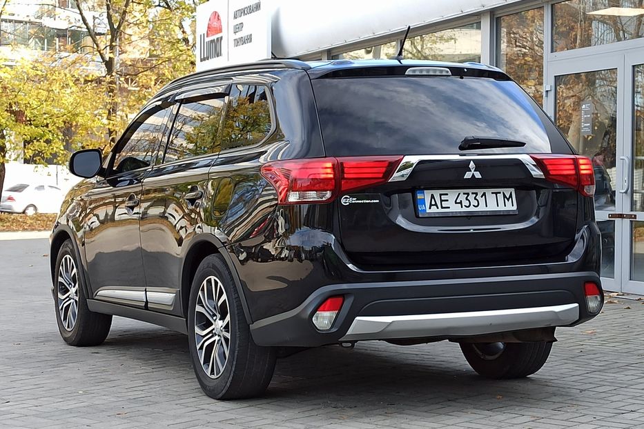 Продам Mitsubishi Outlander SEL 2016 года в Днепре