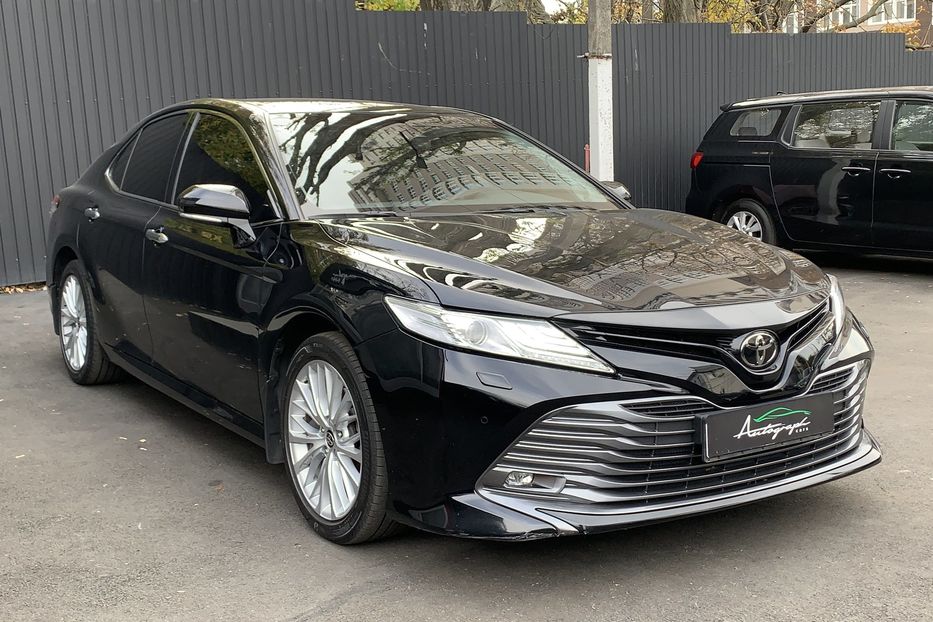 Продам Toyota Camry 3.5 Premium 2020 года в Киеве