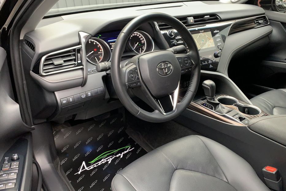 Продам Toyota Camry 3.5 Premium 2020 года в Киеве