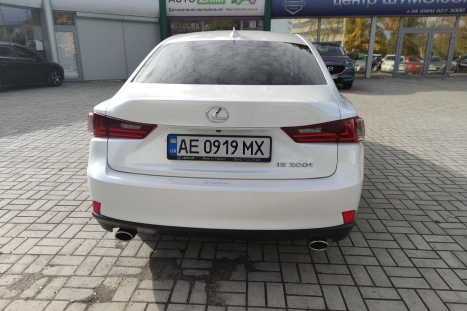 Продам Lexus IS 200 T 2016 года в Днепре