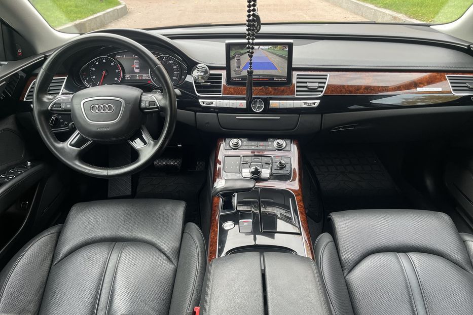 Продам Audi A8 A8L Quattro  2014 года в Житомире