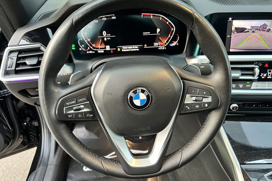 Продам BMW 330 XDrive  2020 года в Киеве