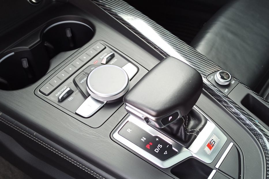 Продам Audi S4 2018 года в Днепре
