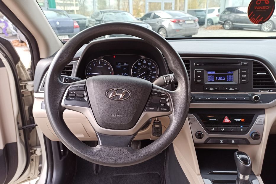 Продам Hyundai Elantra SE 2016 года в Днепре