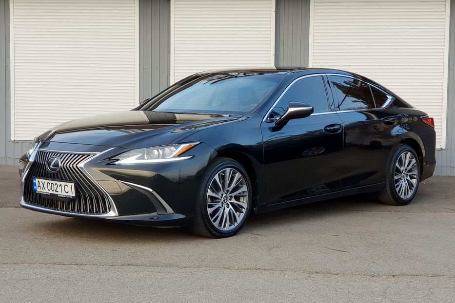 Продам Lexus ES 350 LUXURY 2019 года в Киеве