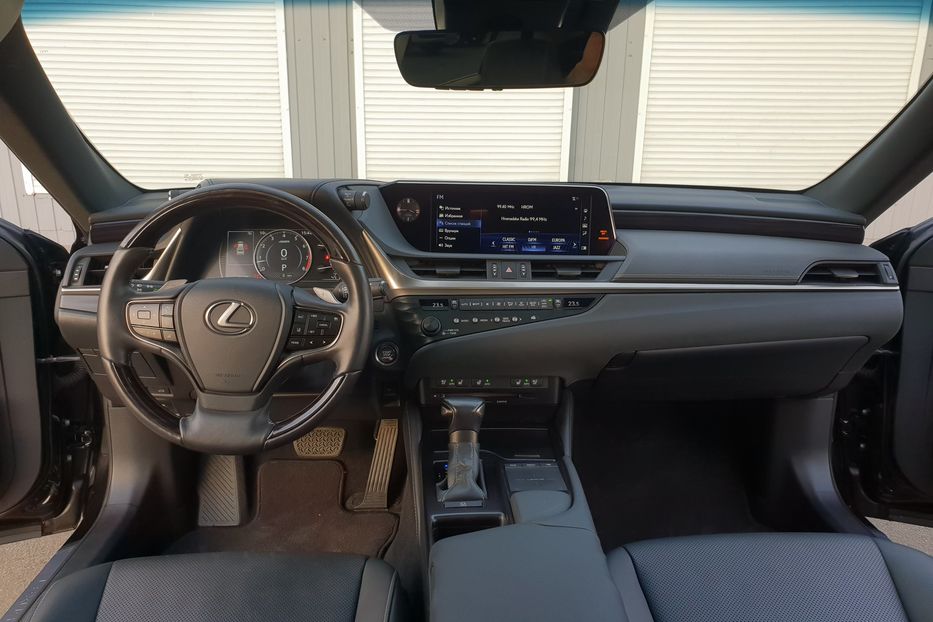 Продам Lexus ES 350 LUXURY 2019 года в Киеве