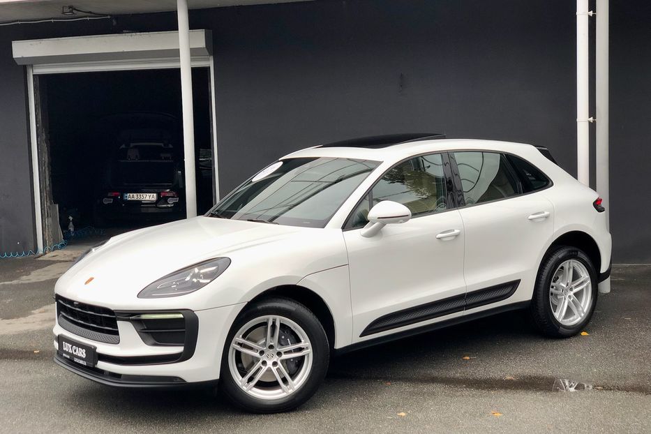 Продам Porsche Macan NEW 2022 года в Киеве