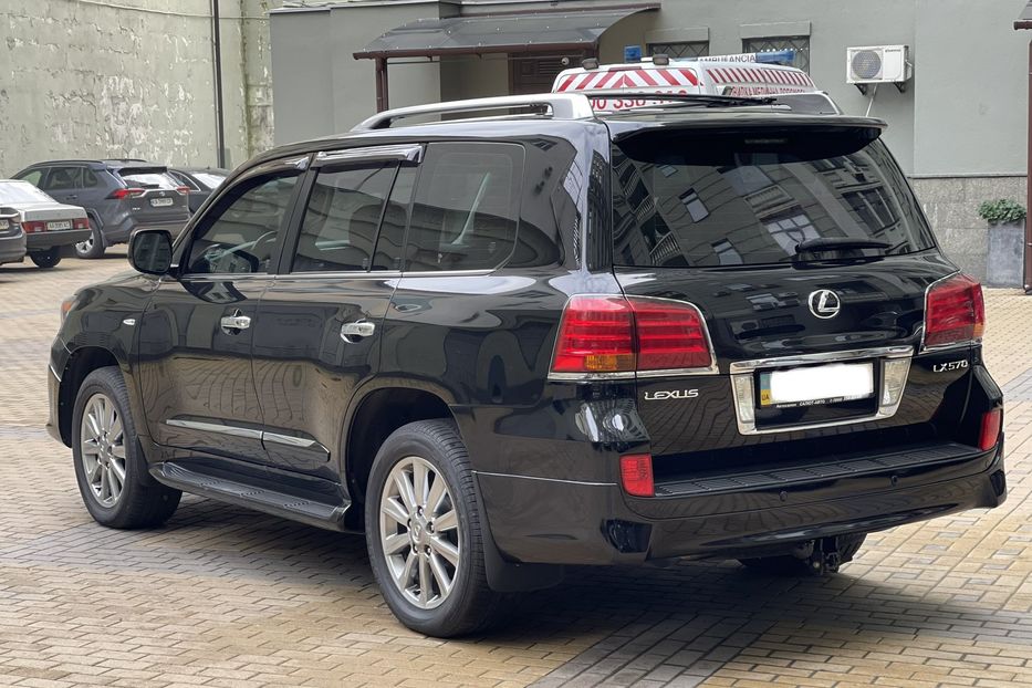 Продам Lexus LX 570 2011 года в Киеве