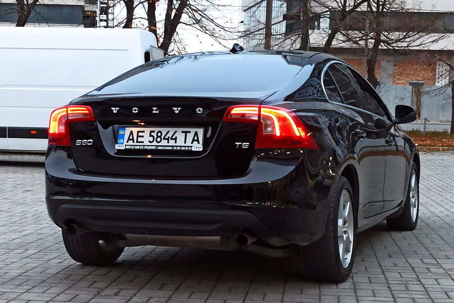Продам Volvo S60 T5 2012 года в Днепре