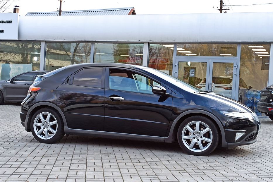 Продам Honda Civic 5D 2008 года в Днепре