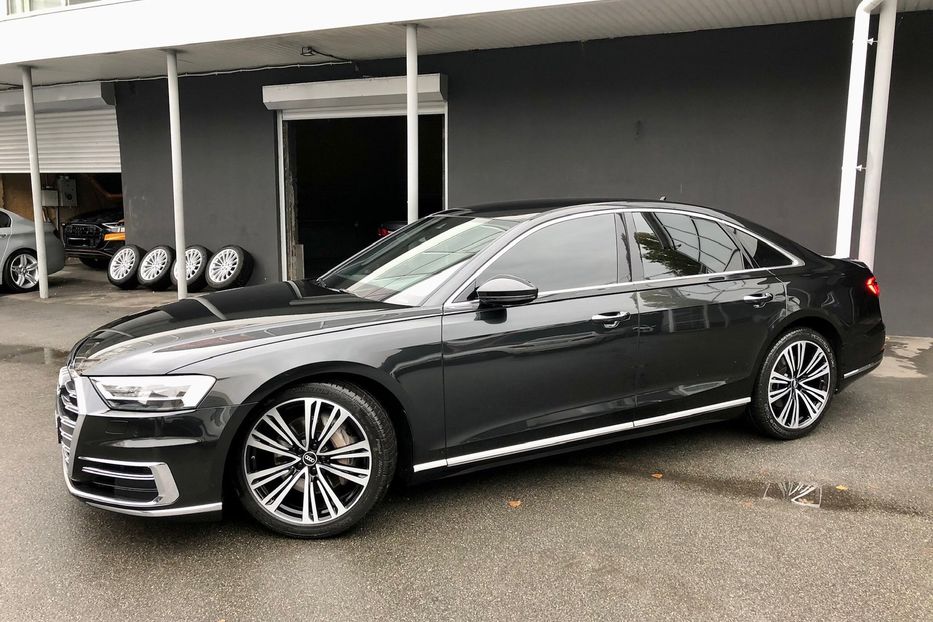 Продам Audi A8 50 TDI  Quattro  2018 года в Киеве