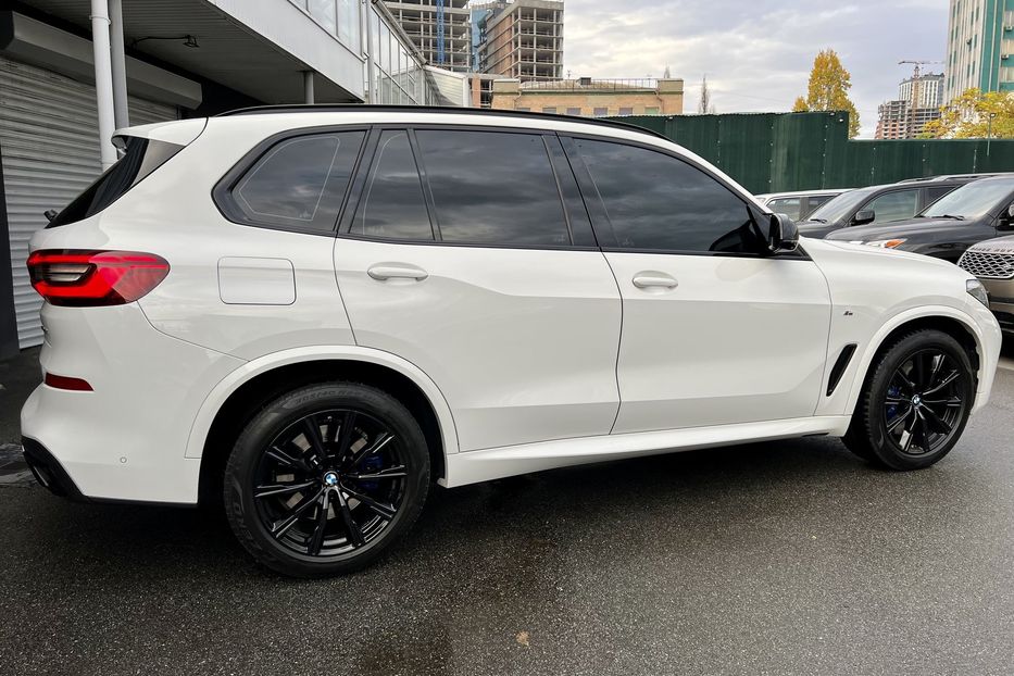 Продам BMW X5 XDRIVE40I 2019 года в Киеве