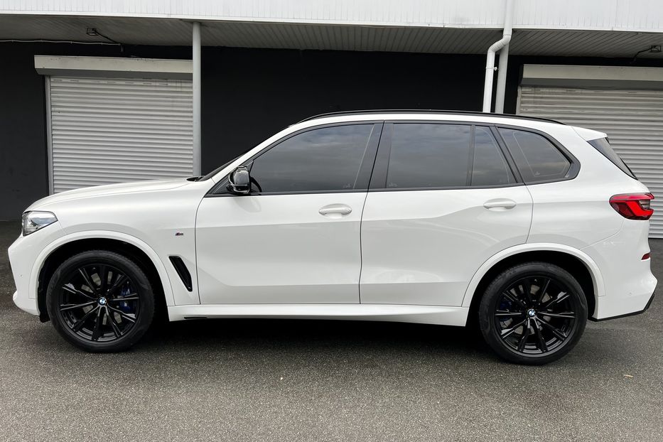 Продам BMW X5 XDRIVE40I 2019 года в Киеве