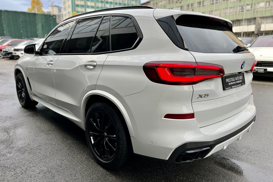 Продам BMW X5 XDRIVE40I 2019 года в Киеве