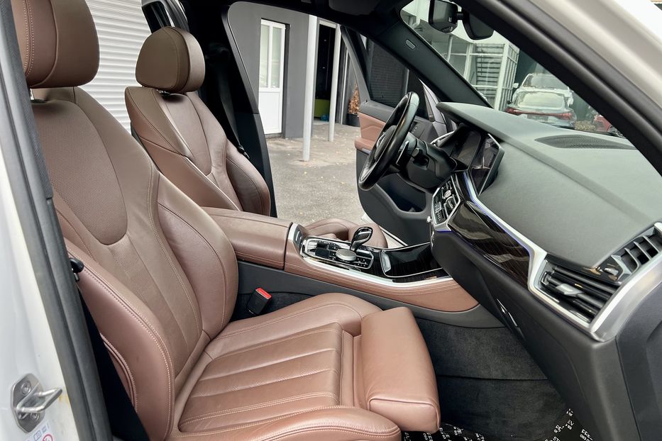 Продам BMW X5 XDRIVE40I 2019 года в Киеве