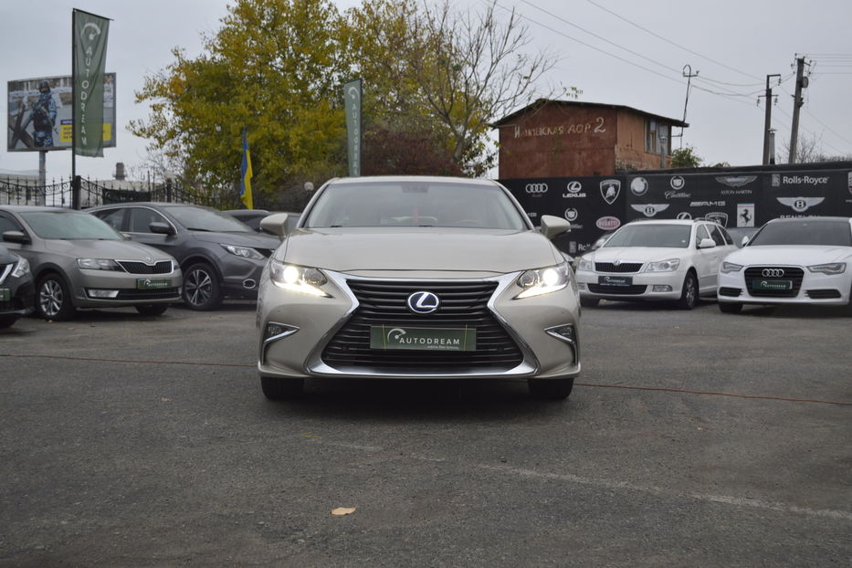 Продам Lexus ES 300 Hybrid 2012 года в Одессе