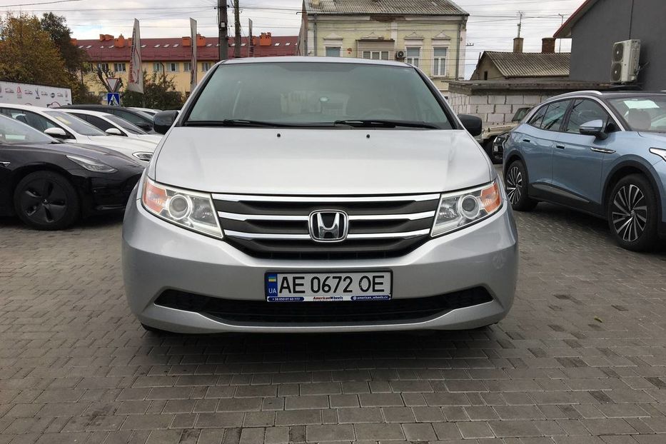 Продам Honda Odyssey EXL 2013 года в Черновцах