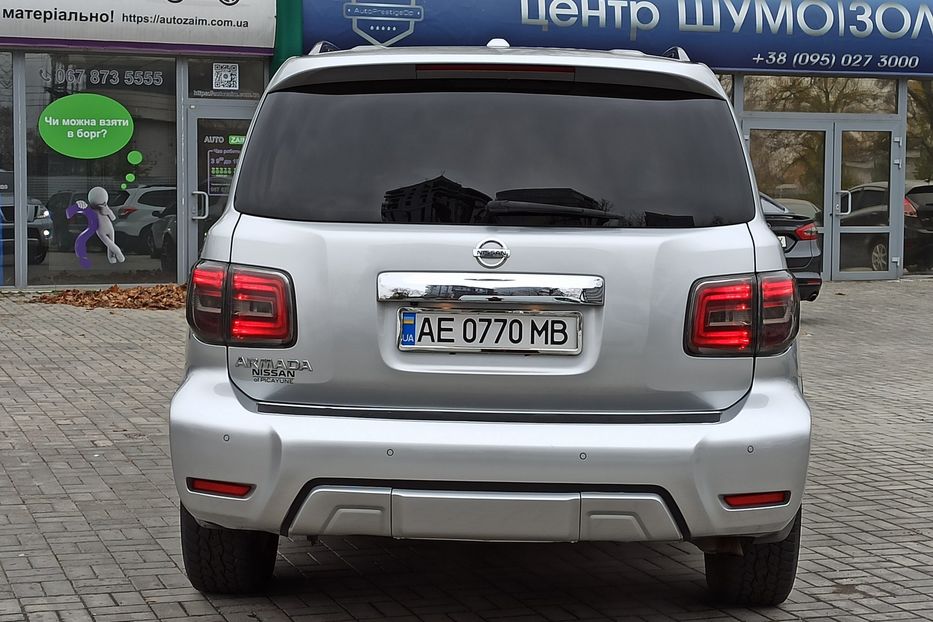 Продам Nissan Armada SV 2016 года в Днепре