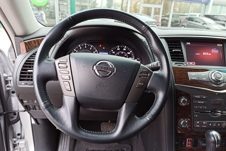 Продам Nissan Armada SV 2016 года в Днепре