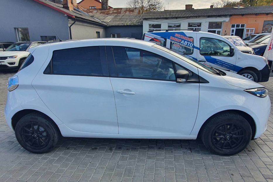 Продам Renault Zoe 2018 года в Черновцах