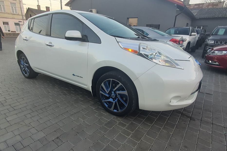 Продам Nissan Leaf 24  2014 года в Черновцах