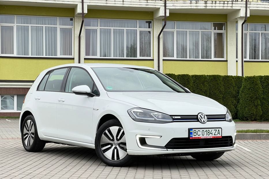 Продам Volkswagen e-Golf АВТО В УКРАЇНІ НЕ МАЛЬОВАНЕ  2018 года в Львове