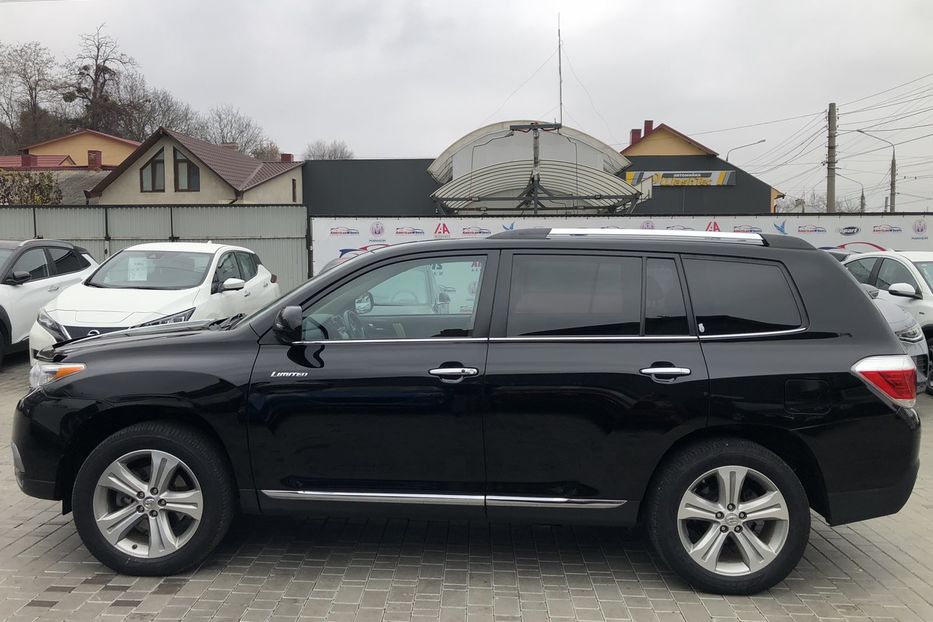 Продам Toyota Highlander Limited 2013 года в Черновцах