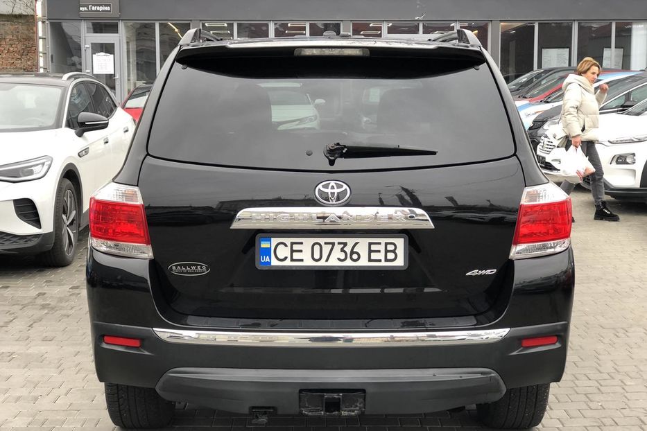 Продам Toyota Highlander Limited 2013 года в Черновцах