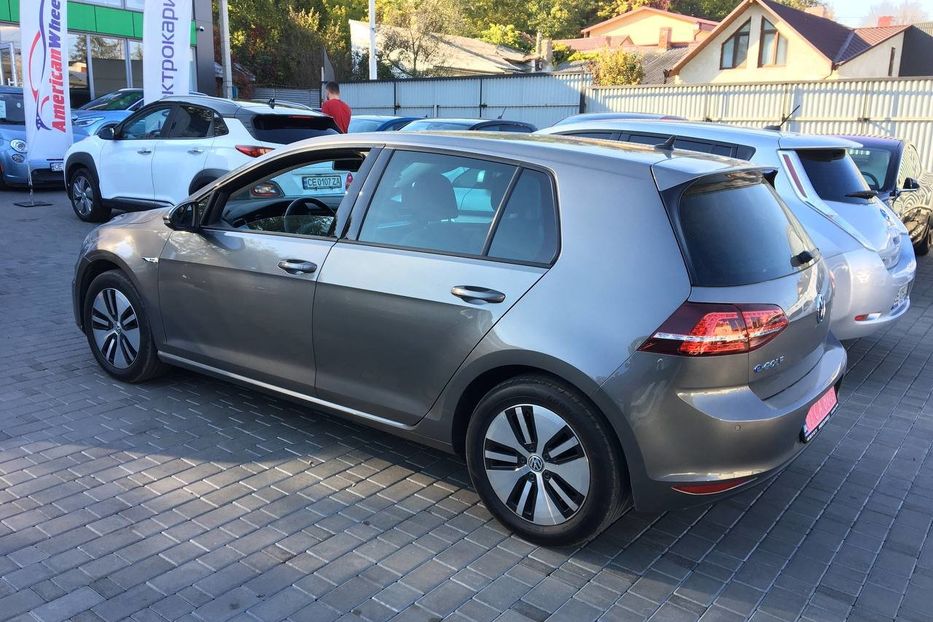 Продам Volkswagen e-Golf  Highline 2015 года в Черновцах