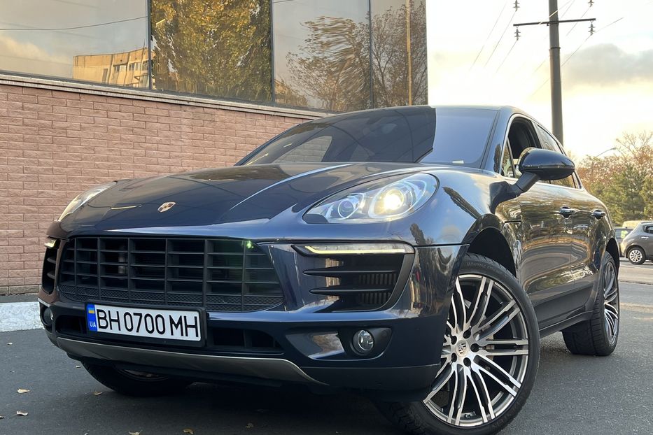 Продам Porsche Macan Sport turbo 2015 года в Одессе