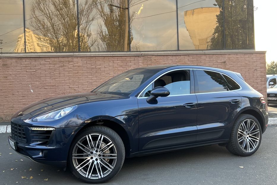 Продам Porsche Macan Sport turbo 2015 года в Одессе