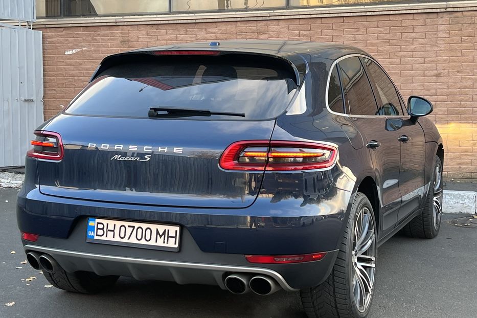 Продам Porsche Macan Sport turbo 2015 года в Одессе