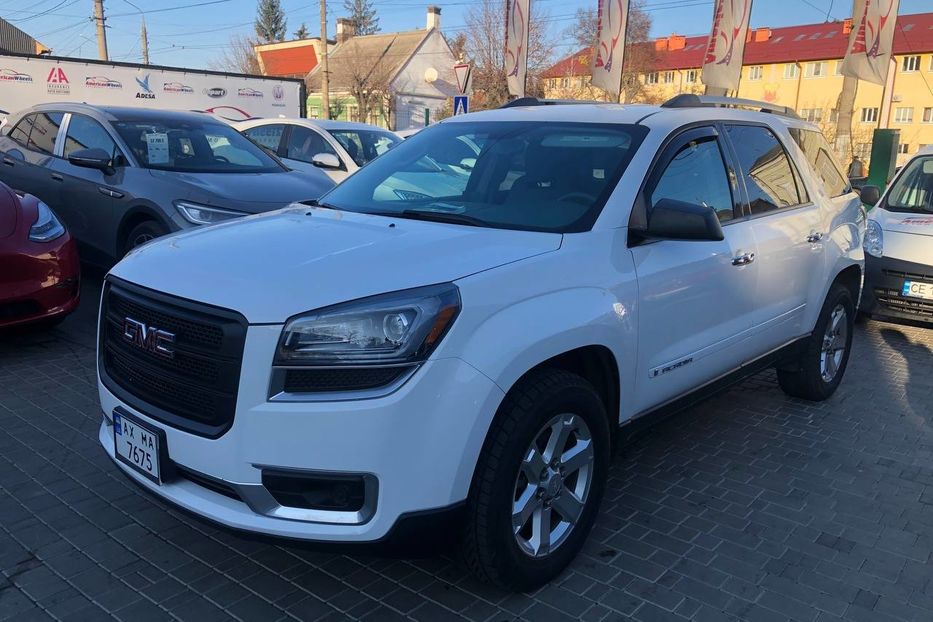 Продам GMC Acadia USA Base 7+ 2016 года в Черновцах