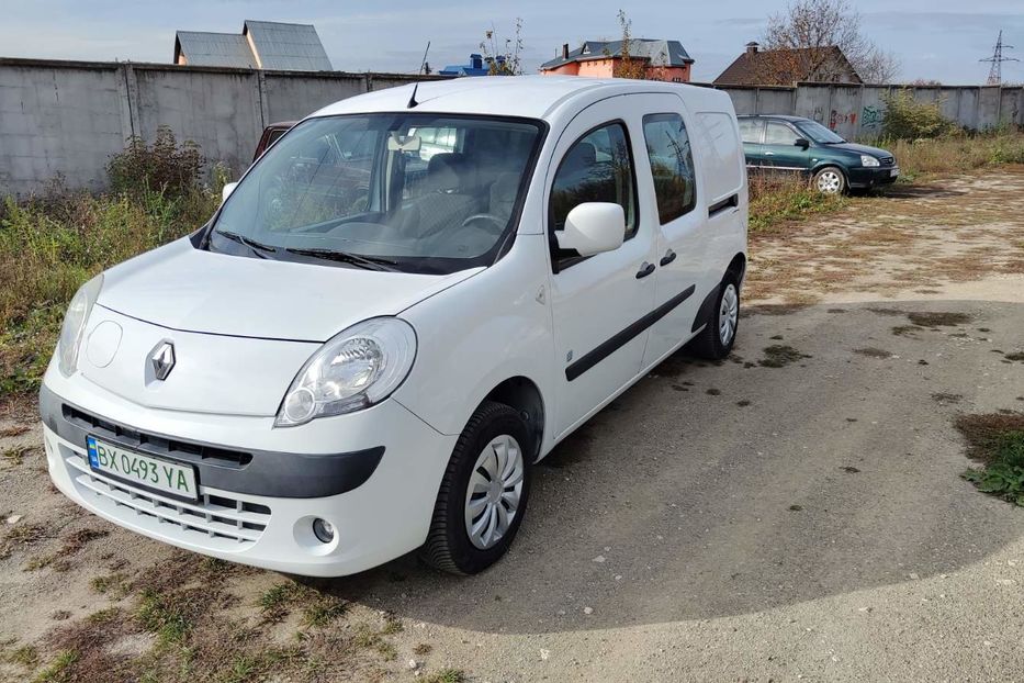 Продам Renault Kangoo пасс. Electric 2012 года в Черновцах