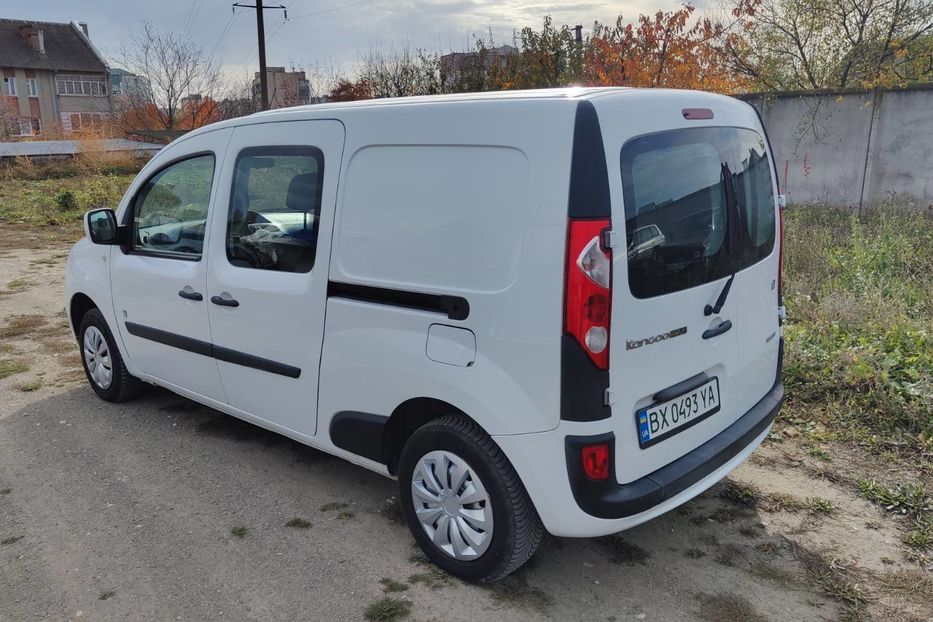 Продам Renault Kangoo пасс. Electric 2012 года в Черновцах