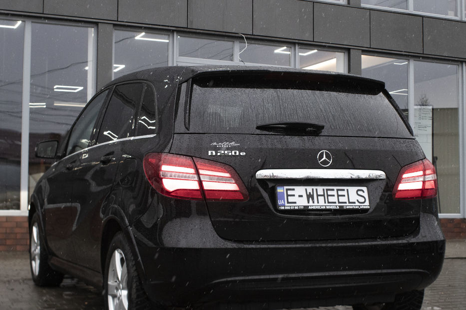 Продам Mercedes-Benz B-Class Electric 2016 года в Черновцах