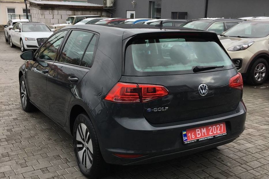 Продам Volkswagen e-Golf 2016 года в Черновцах