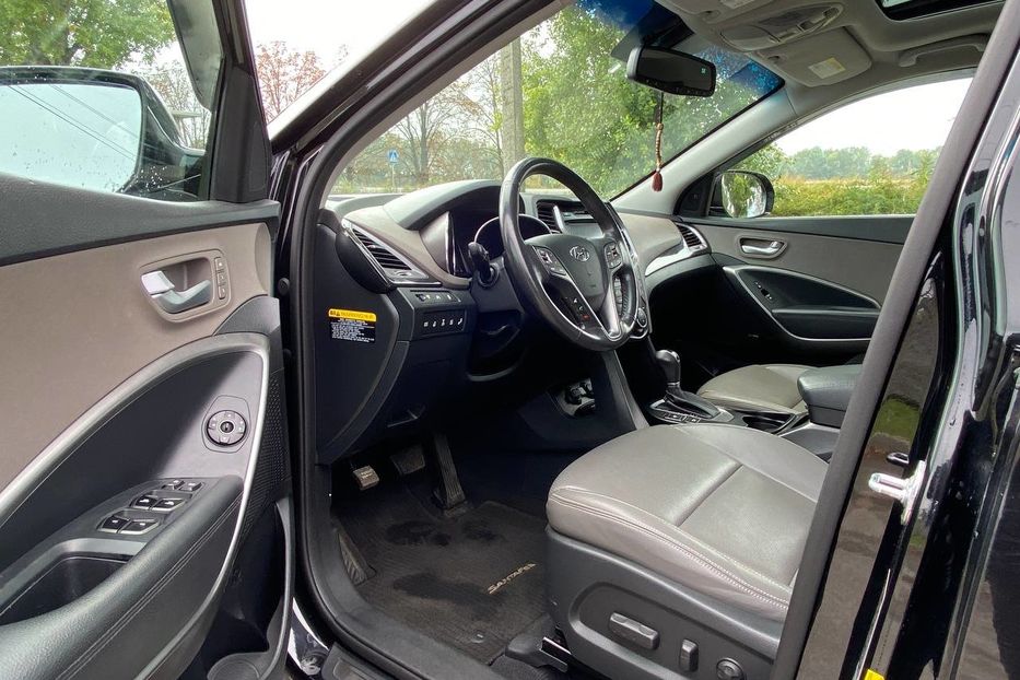 Продам Hyundai Grand Santa Fe LIMITED 2015 года в Днепре