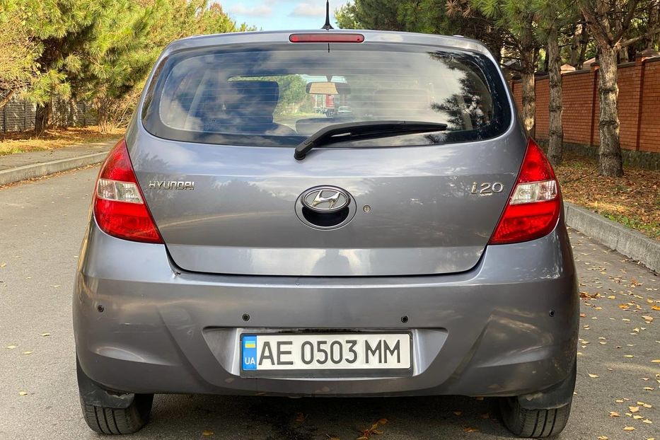 Продам Hyundai i20 OFFICIAL 2012 года в Днепре