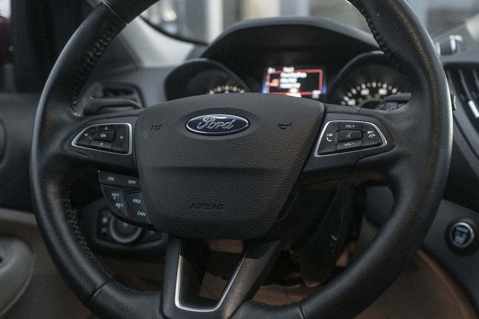 Продам Ford Escape SEL 2019 года в Черновцах