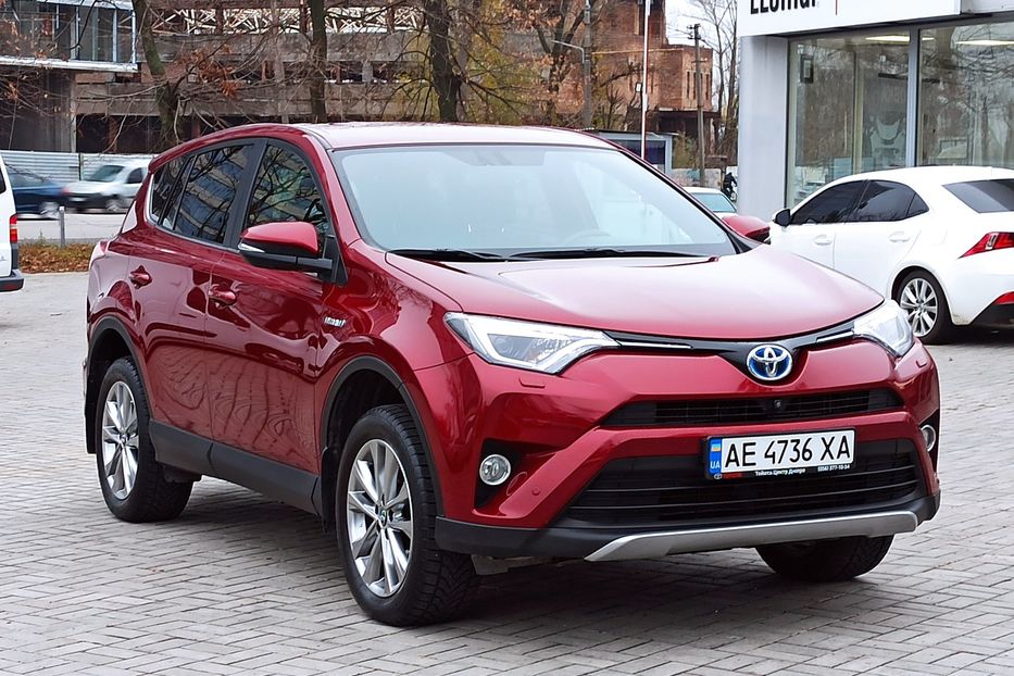 Продам Toyota Rav 4 Hybrid AWD 2018 года в Днепре