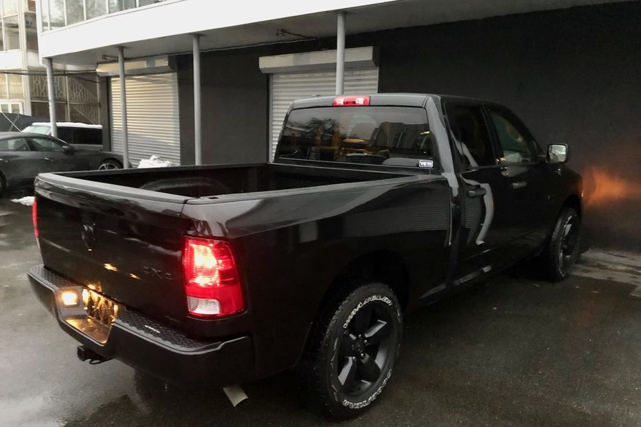 Продам Dodge RAM 1500 2017 года в Киеве