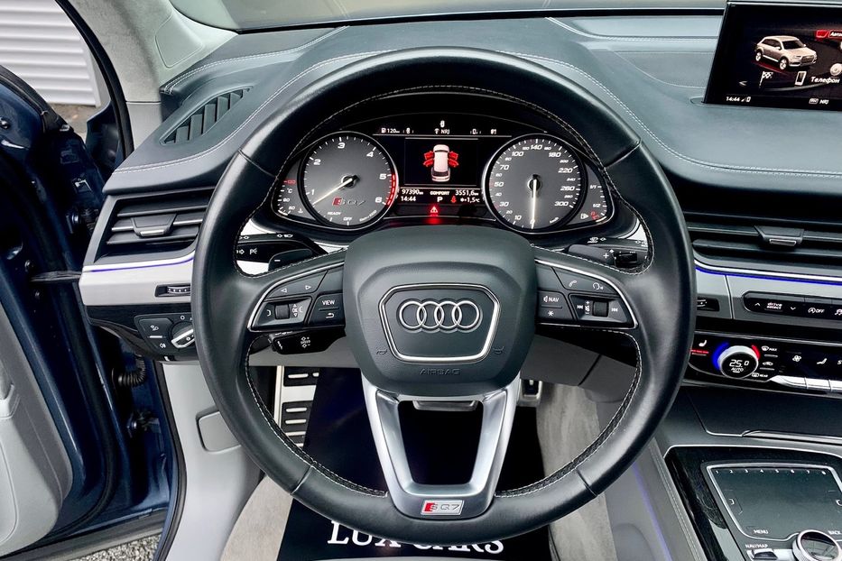 Продам Audi SQ 7 2018 года в Киеве