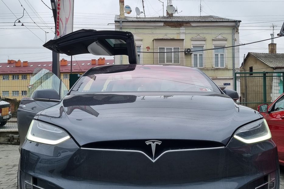 Продам Tesla Model X 90D 2016 года в Черновцах