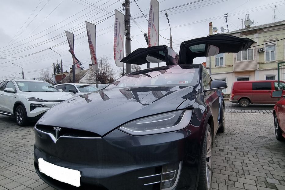 Продам Tesla Model X 90D 2016 года в Черновцах