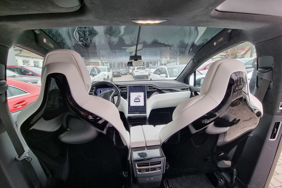 Продам Tesla Model X 90D 2016 года в Черновцах