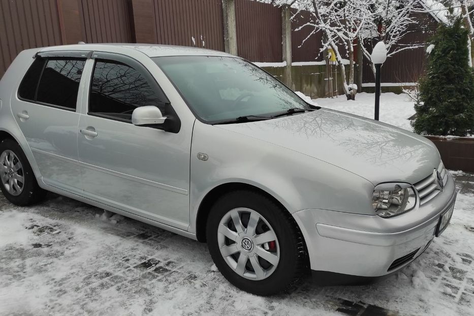 Продам Volkswagen Golf IV 2000 года в Киеве