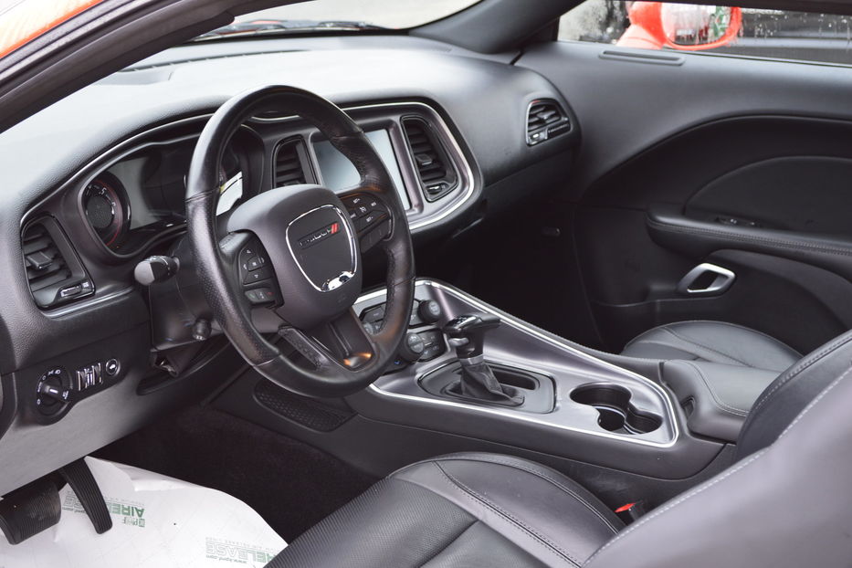 Продам Dodge Challenger SXT PLUS  2016 года в Одессе