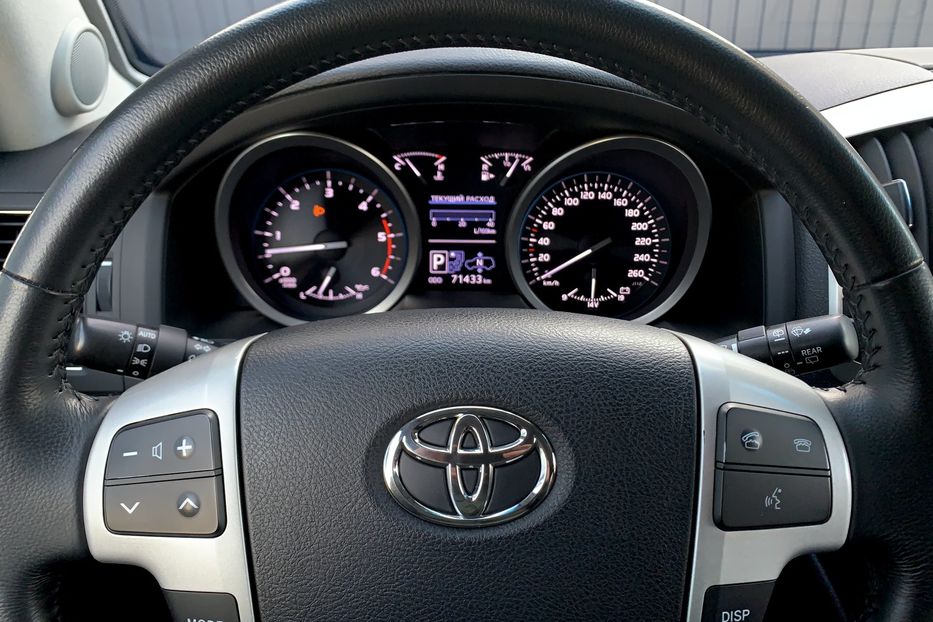 Продам Toyota Land Cruiser 200 Guard B6+ 2014 года в Киеве